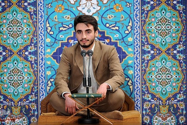 مسابقات قرآن لوکیشن فیلمبرداری نیست / استفاده از ژانر سینمایی به جای مستند / دلایل حضور در مسابقات / محافل را جایگزین مسابقات کنیم