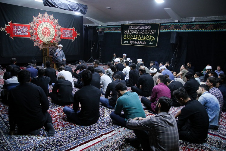 یادواره دو شهید لبنانی دانشگاه امام خمینی (ره) قزوین برگزار شد یادواره دو شهید لبنانی دانشگاه امام خمینی (ره) قزوین برگزار شد