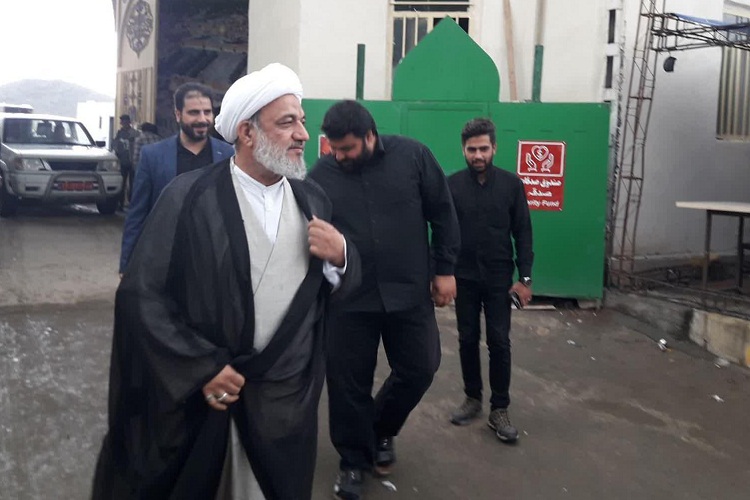 بازدید مسئولین از روند خدمت&zwnj;رسانی به زوار پاکستانی در زاهدان