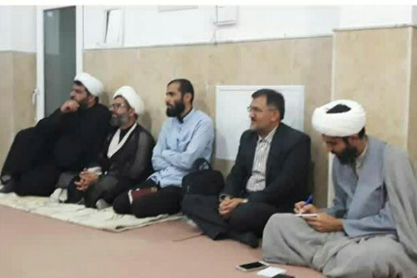 روحانیون از فرصتهای تبلیغی استفاده کنند روحانیون از فرصتهای تبلیغی استفاده کنند