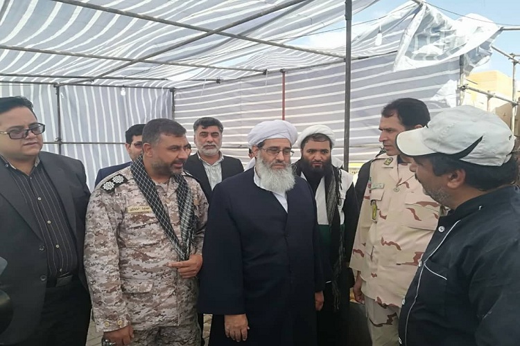 ورود روزانه بیش از 2000 زائر افغانستانی از مرز دوغارون