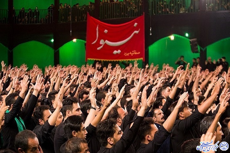 مدح یا هنجارشکنی؟
