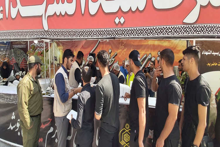 پذیرایی روزانه از 10 هزار زائر اربعین در موکب سیدالشهدا(ع)