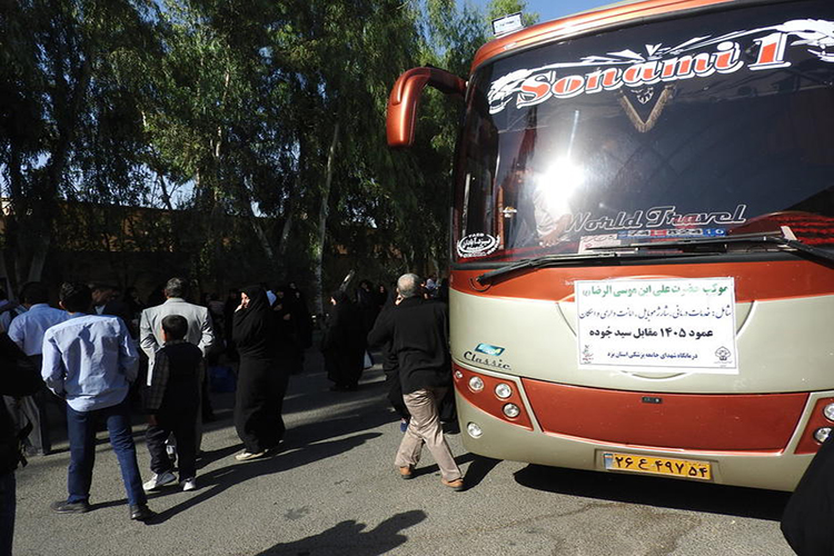 اعزام ۴۴ کادر درمانی جهادگران یزدی به کربلای معلی