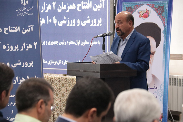 مشارکت خیران یزدی در امر مدرسه&zwnj;سازی/ یزد با کمبود 300 مدرسه مواجه است