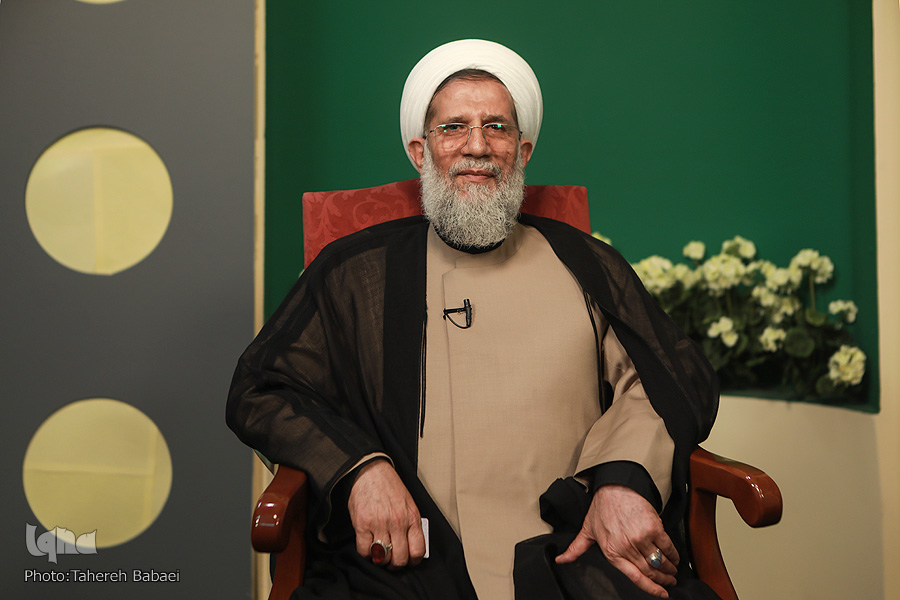 امروز ارتش جمهوری اسلامی یک دانشگاه قرآنی است/ 12 هزار حافظ اجزای مختلف قرآن در ارتش