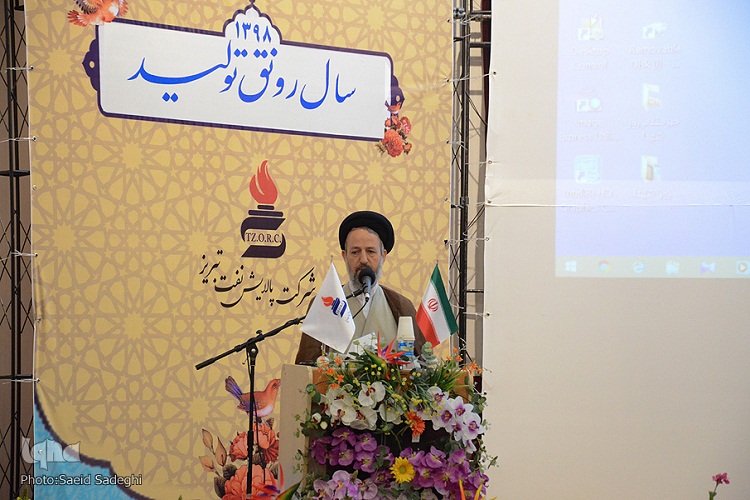 تكريم شهدا بزرگداشت آرمان&zwnj;های والای انقلاب اسلامی است