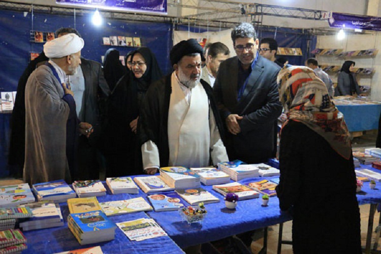 حمایت از نمایشگاه کتاب به تقویت فرهنگ جامعه کمک می&zwnj;کند