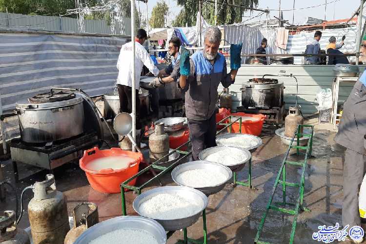 خدمت‌رسانی هیات ابوالفضلی بیرجند به زائران اربعین