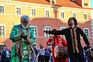 معرفی سیره امام حسین(ع) در ورشو/ استقبال از عزاداری بوشهری‌ها + عکس