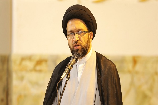 برنامه&zwnj;های قرآنی با محوریت قرائت، حفظ و معارف قرآن و حدیث اجرا می&zwnj;شود