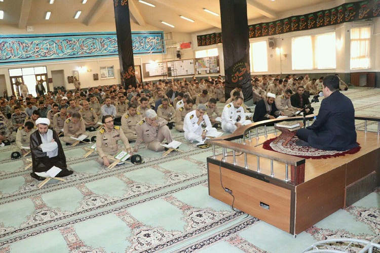 برگزاری محفل انس با قرآن در فرماندهی آموزش تخصص&zwnj;های دریایی باقرالعلوم(ع)