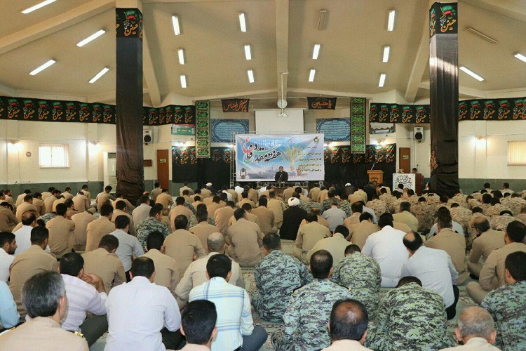 برگزاری محفل انس با قرآن در فرماندهی آموزش تخصص&zwnj;های دریایی باقرالعلوم(ع)