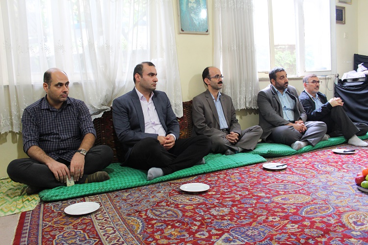 دیدار همکاران فرهنگی جهاددانشگاهی گیلان با استاد م.موید