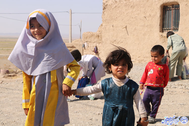 حضور کاروان نذر آب در مناطق محروم خراسان‌جنوبی