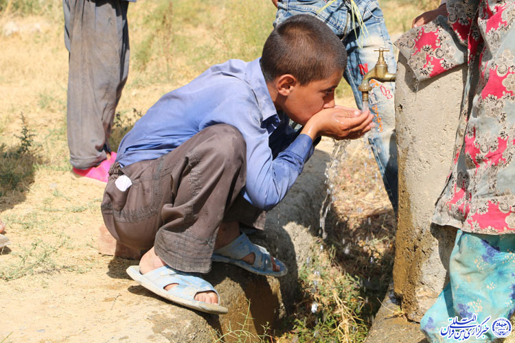 حضور کاروان نذر آب در مناطق محروم خراسان‌جنوبی