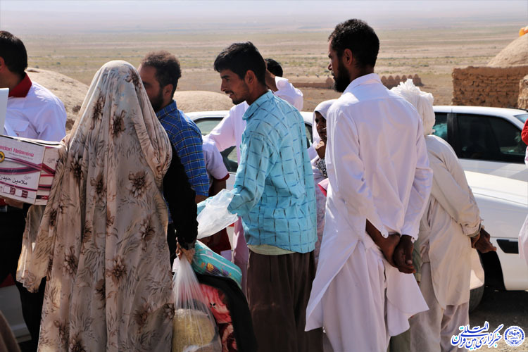 حضور کاروان نذر آب در مناطق محروم خراسان‌جنوبی