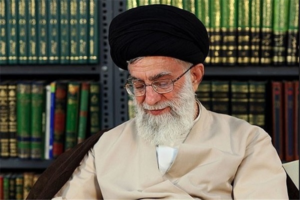 مثنوی مولانا اصول دین است
