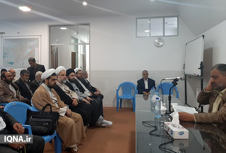 در نشست هم اندیشی وقف مشارکتی قرآنی ویژه موسسات و جلسات قرآنی استان یزد در نشست هم اندیشی وقف مشارکتی قرآنی ویژه موسسات و جلسات قرآنی استان یزد