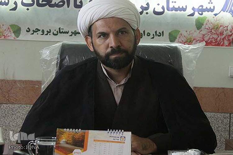 خُدام و هیئت&zwnj;امنای مساجد نقش خود در جذب جوانان به مساجد را ایفا کنند