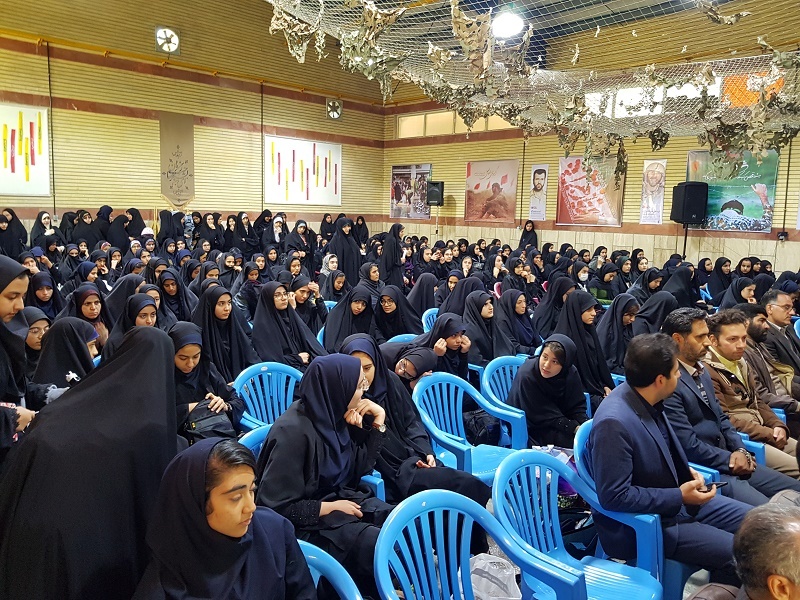 باورکردن جوانان و نوجوانان در واسپاری مسئولیت&zwnj;های دفاع از انقلاب