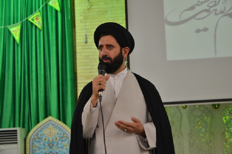 ایستادگی در برابر استکبار جهانی آرمان انقلاب اسلامی است