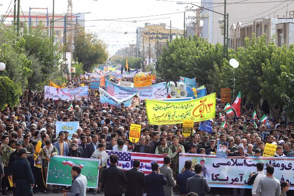 مراسم راهپیمایی سیزدهم آبان&zwnj;ماه در چهارمحال&zwnj;وبختیاری برگزار شد