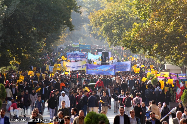 راهپیمایی 13 آبان در همدان + عکس