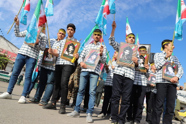 گزارش تصویری فریاد استکبارستیزی سارویها در ۱۳ آبانماه گزارش تصویری فریاد استکبارستیزی سارویها در ۱۳ آبانماه