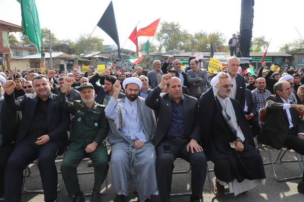 گزارش تصویری فریاد استکبارستیزی سارویها در ۱۳ آبانماه گزارش تصویری فریاد استکبارستیزی سارویها در ۱۳ آبانماه