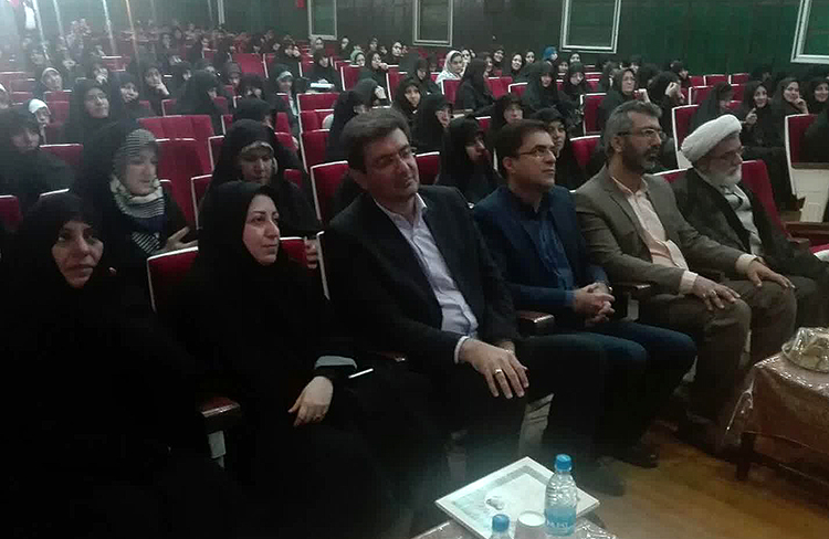 برترین&zwnj;های جشنواره &laquo;بانوی هزاره اسلام&raquo; در یزد تجلیل شدند