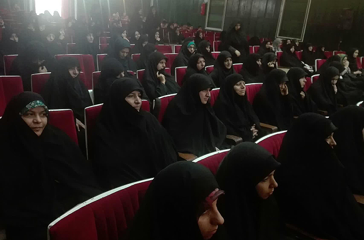 برترین&zwnj;های جشنواره &laquo;بانوی هزاره اسلام&raquo; در یزد تجلیل شدند