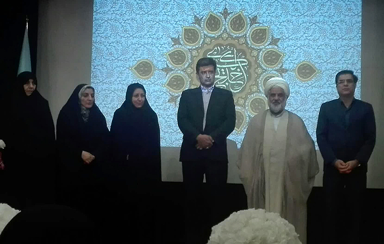برترین&zwnj;های جشنواره &laquo;بانوی هزاره اسلام&raquo; در یزد تجلیل شدند