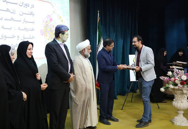 برترین&zwnj;های جشنواره &laquo;بانوی هزاره اسلام&raquo; در یزد تجلیل شدند