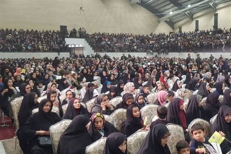 جشن ۱۰ هزار نفری یاوران حضرت خدیجه کبری(س) در قم برگزار شد&nbsp;