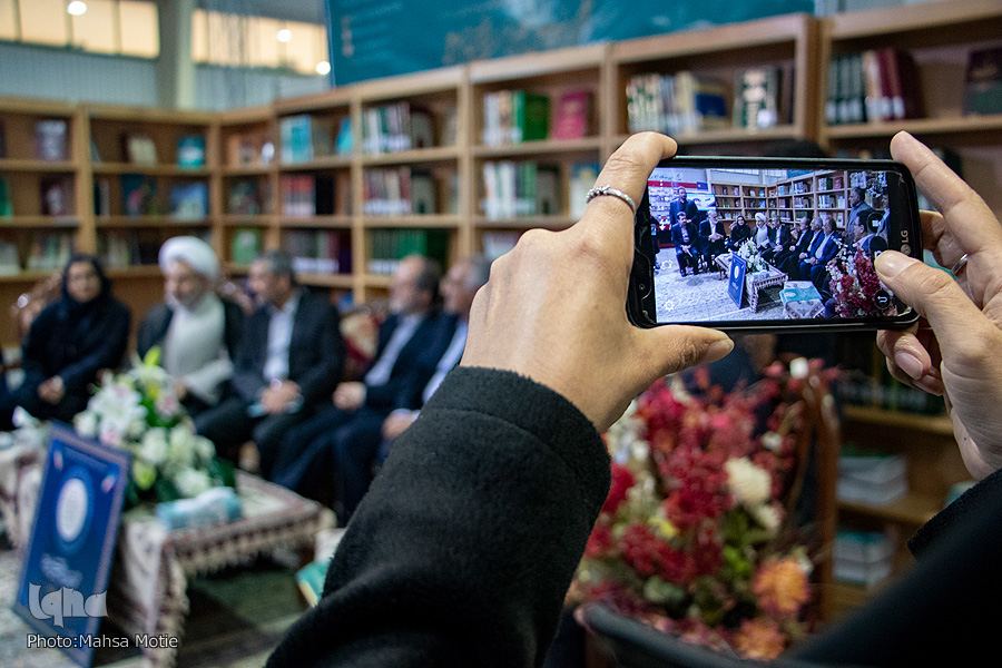 نمایشگاه کتاب اصفهان