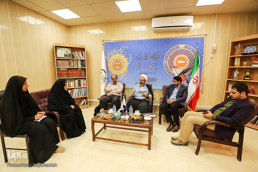 مسئول نمایندگی ولی فقیه در سپاه پاسداران خوزستان در ایکنا حضور یافت مسئول نمایندگی ولی فقیه در سپاه پاسداران خوزستان در ایکنا حضور یافت
