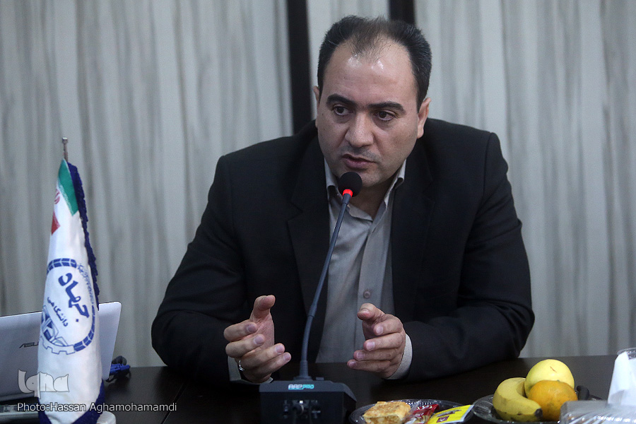 ایرج فیضی