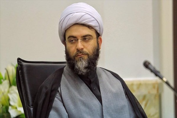 تربیت دینی جوانان مورد توجه جدی قرار گیرد