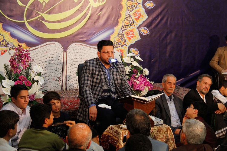 &laquo;حامد علیزاده&raquo; در جمع قرآن&zwnj;دوستان تبریز