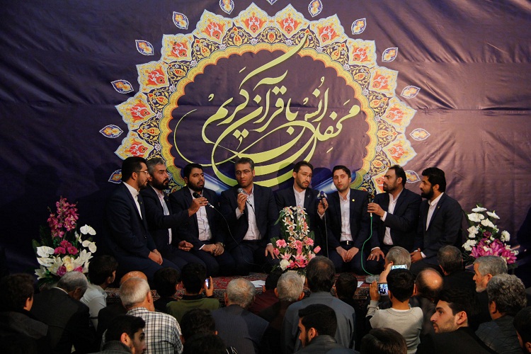 &laquo;حامد علیزاده&raquo; در جمع قرآن&zwnj;دوستان تبریز