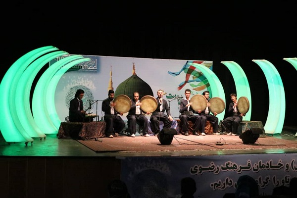 برگزاری جشن ملی آوای ارادت &laquo;هه تاو&raquo; در سنندج برگزار شد + عکس