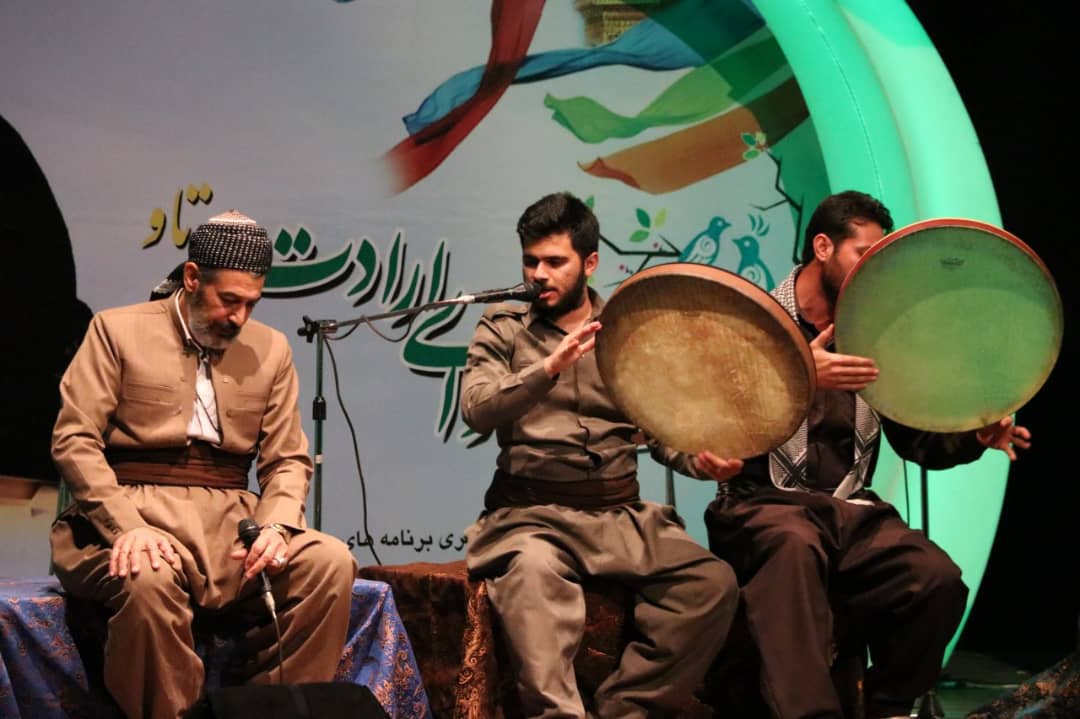 برگزاری جشن ملی آوای ارادت &laquo;هه تاو&raquo; در سنندج برگزار شد + عکس