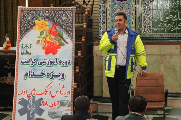 زلزله‌زدگان را از یاد نبریم