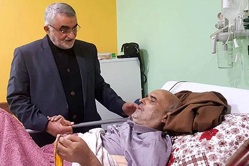 تلاوت دلنشین مرحوم محمدزاده در محضر آیت‌الله سبحانی/ یک دهه مدیریت جهادی در حسینیه‌ خیاط‌ها