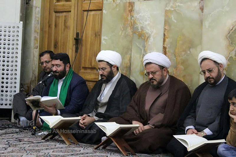 غبارروبی مضجع مطهر امامزاده جعفر (ع) یزد