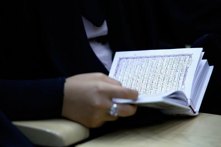 تقدیر از فعالان جشنواره قرآنی دانشگاه علوم پزشکی همدان