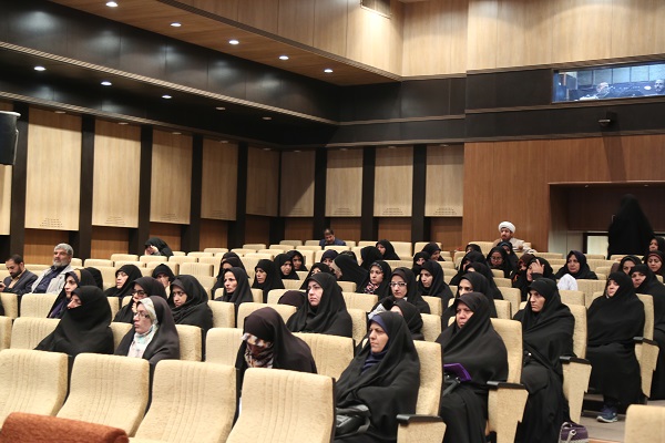 کارگاه آموزشی «توانمندسازی و ارتقای دانش مهارت‌های مدیریتی» در شهرکرد