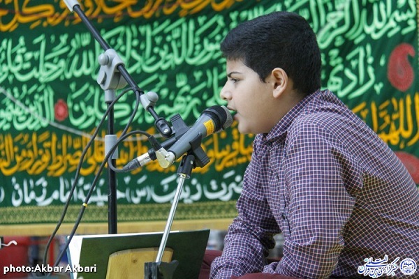 وقتی تلاوت قرآن برای زائران حسینی بهترین اتفاق زندگی‌ می‌شود