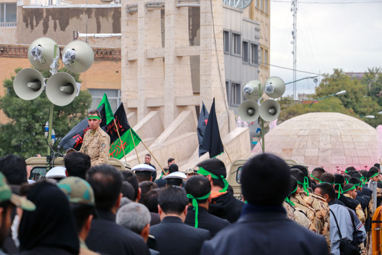 گزارش تصویری دسته عزاداری نظامیان زنجان گزارش تصویری دسته عزاداری نظامیان زنجان